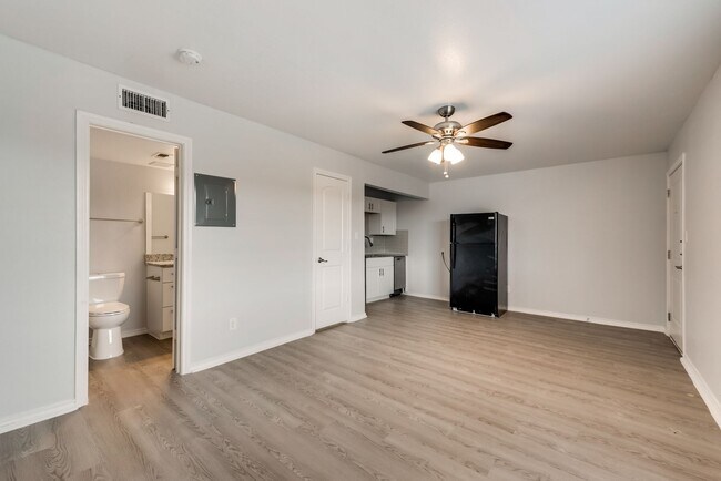 Interior Photo - The Sutton on Park Lane