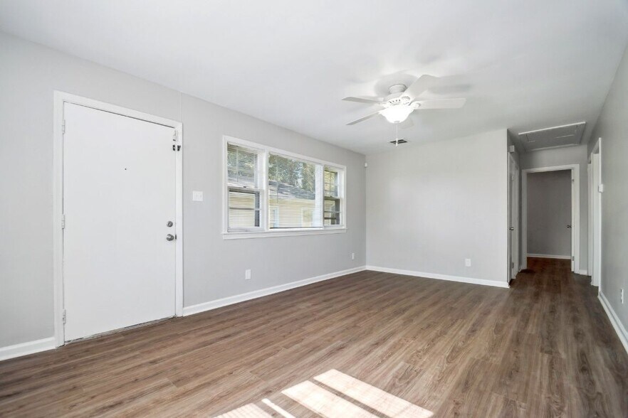 Building Photo - 26 Bayou Ave