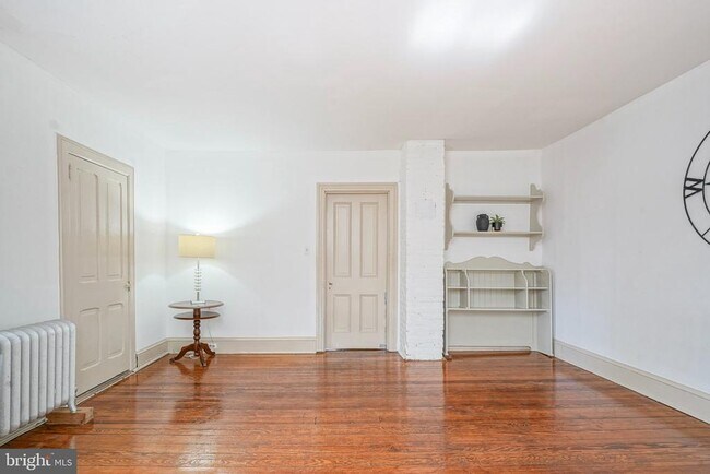 Building Photo - 315 Chestnut St