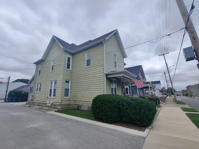 Building Photo - 116 -3 N Tompkins