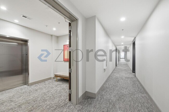 Building Photo - 214 Hunt St