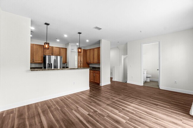 Building Photo - 536 NW 39th Cir