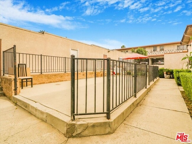 Building Photo - 11414 Budlong Ave