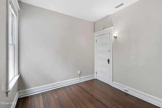 Building Photo - 216 Delaware Ave