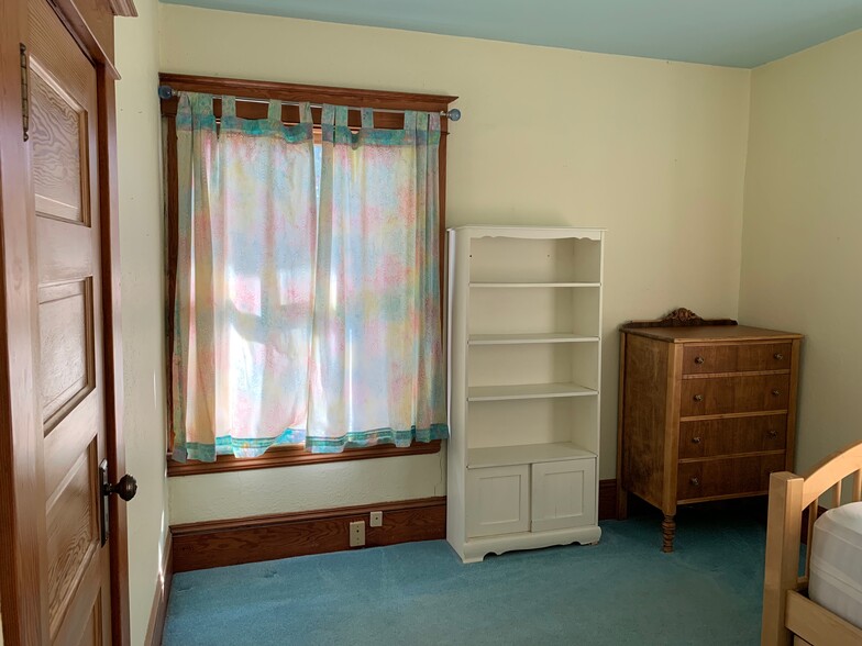 2nd floor SW bedroom - 4054 NE Rodney Ave