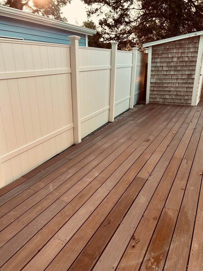 Building Photo - 6-5 5th St