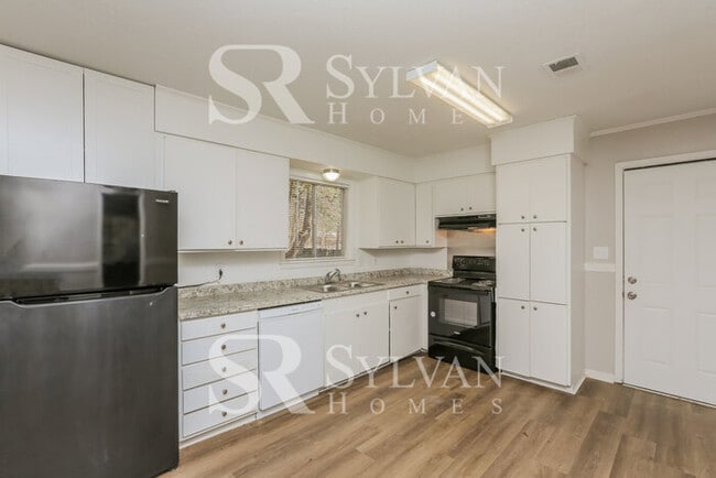 Building Photo - Coming HOME never felt so good!