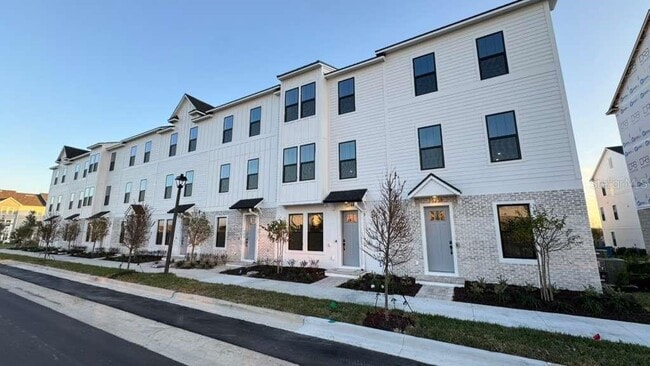 Building Photo - 15244 Groveside Rd