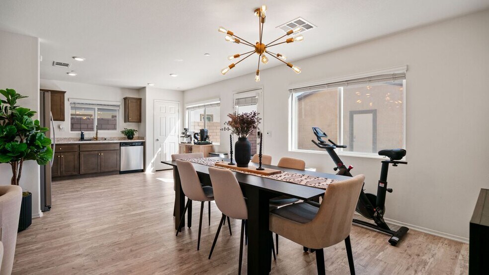 Building Photo - 67361 Rio Largo Rd