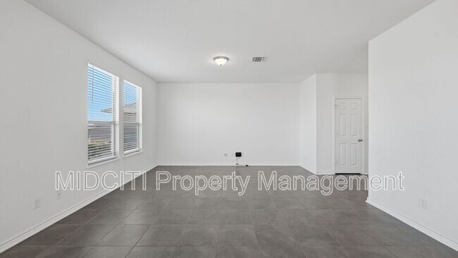 Building Photo - 10419 Salitrillo Bnd