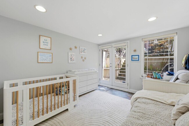 Building Photo - 405 Bloomfield St