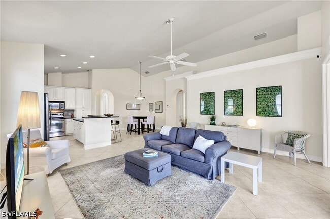 Building Photo - 684 98th Ave N