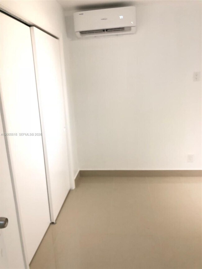 Building Photo - 2465 NE 183rd St