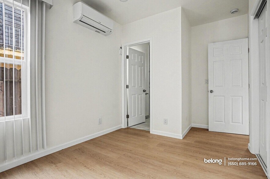 Building Photo - 25656 Franklin Ave