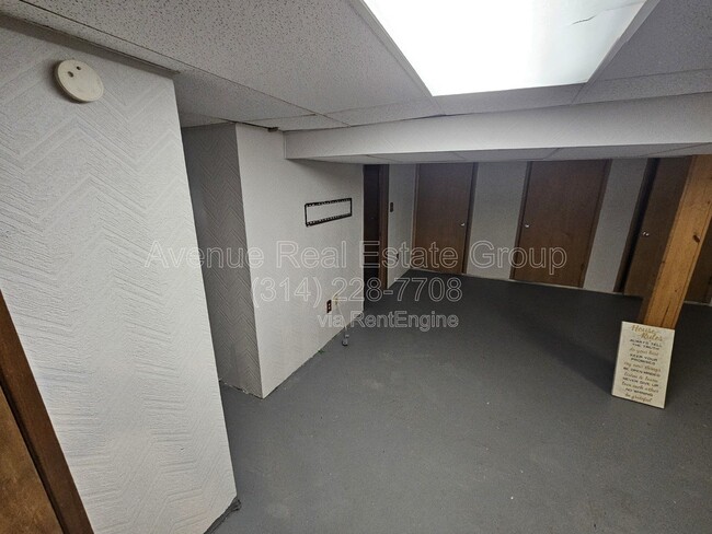 Building Photo - 1130 Forest Home Dr
