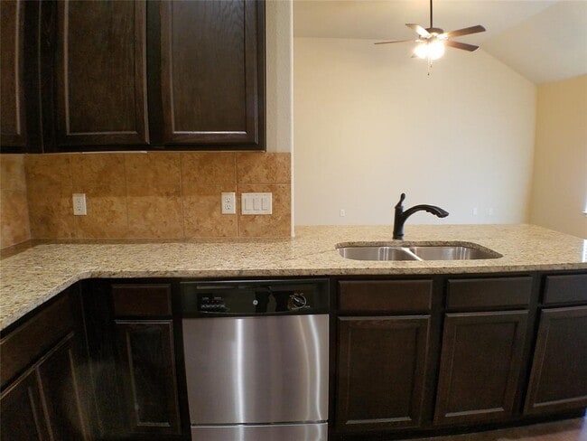 Building Photo - 119 Samuel Dr