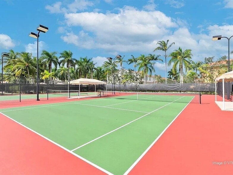 Building Photo - 3390 NW 125th Ave