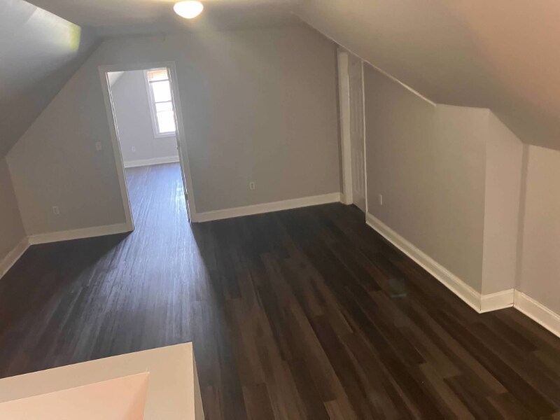 Building Photo - 69 Bennett St