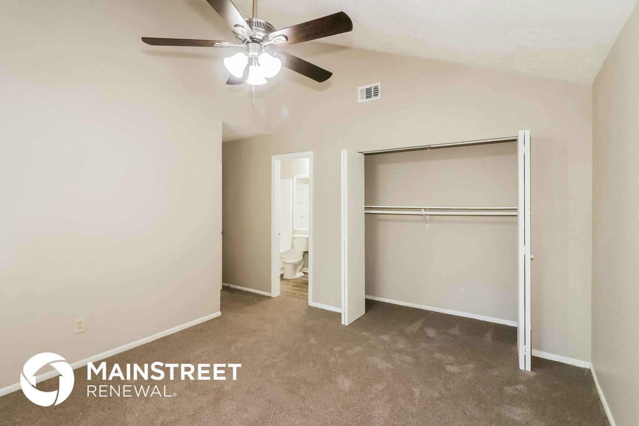 Building Photo - 15830 Gatebriar Dr