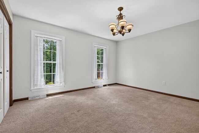 Building Photo - 2337 Laurel Top Cir