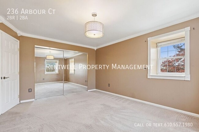 Building Photo - 236 Arbour Ct