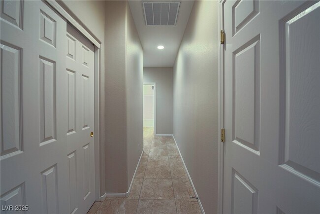 Building Photo - 1022 Pecos River Ave