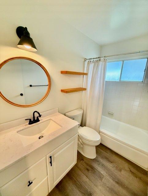 Building Photo - 334 Calor Dr