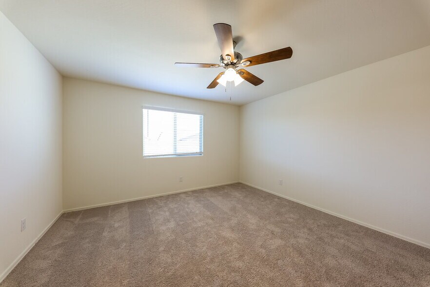 Building Photo - 25751 W Coles Rd