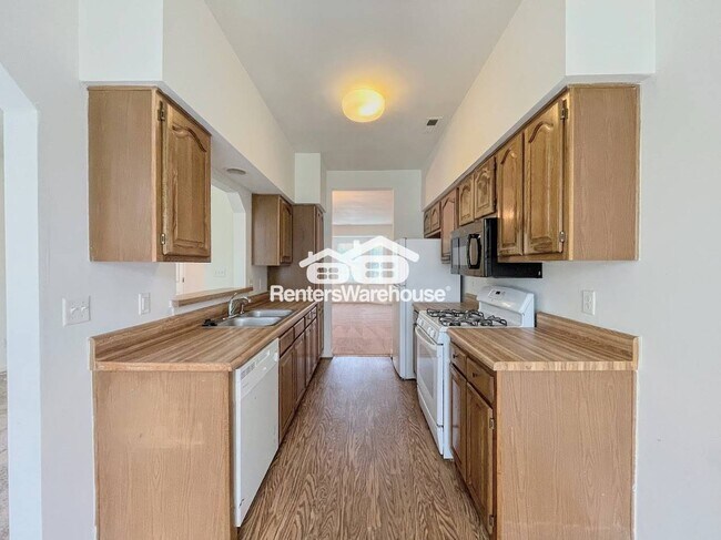 Building Photo - 5623 Rivermill Cir