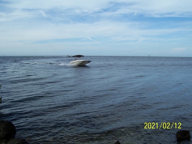 Building Photo - 6035 Sea Ranch Dr