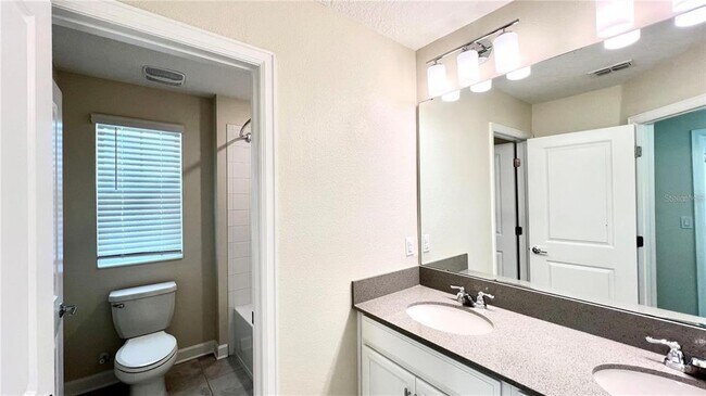 Building Photo - 13071 Inkwell Alley