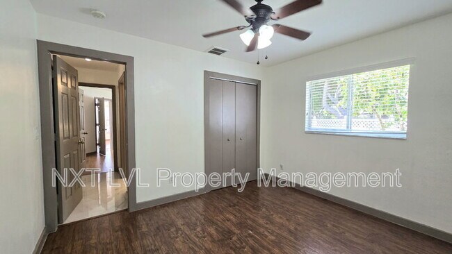 Building Photo - 511 SE 25th Terrace