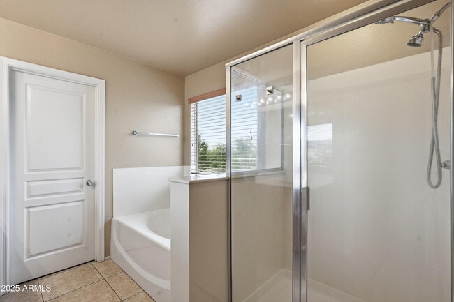 Building Photo - 3032 E Denim Trail