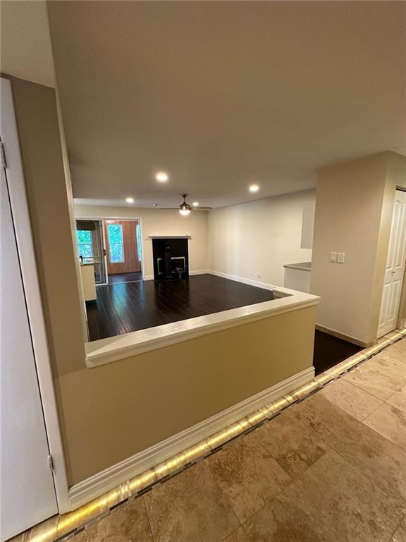 Building Photo - 76 Rumson Ct