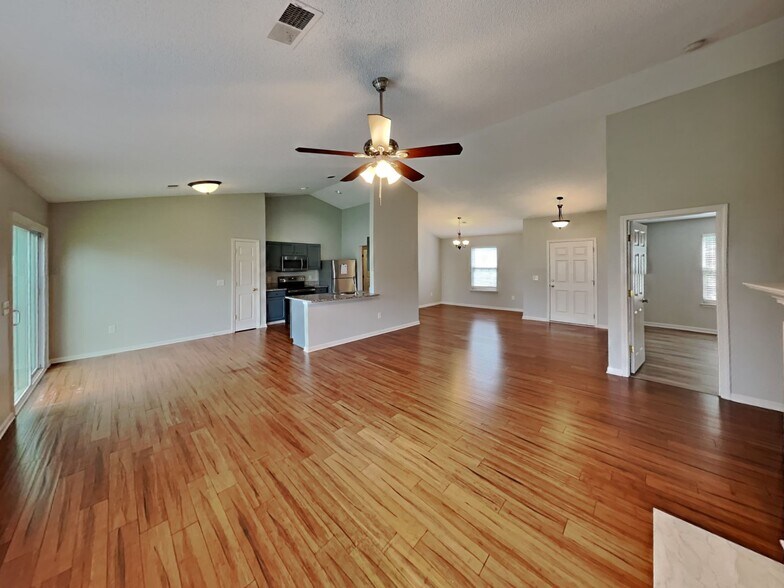 Building Photo - 3320 Arbor Pointe Dr
