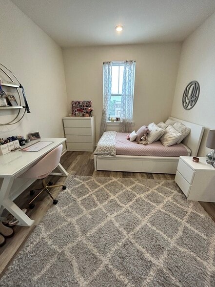 3BR, 2BA Standard - Bedroom - The Eleanor at Chestnut (Per Bedroom Lease)