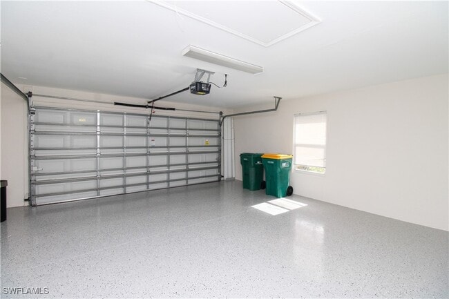 Building Photo - 15077 Cortona Way