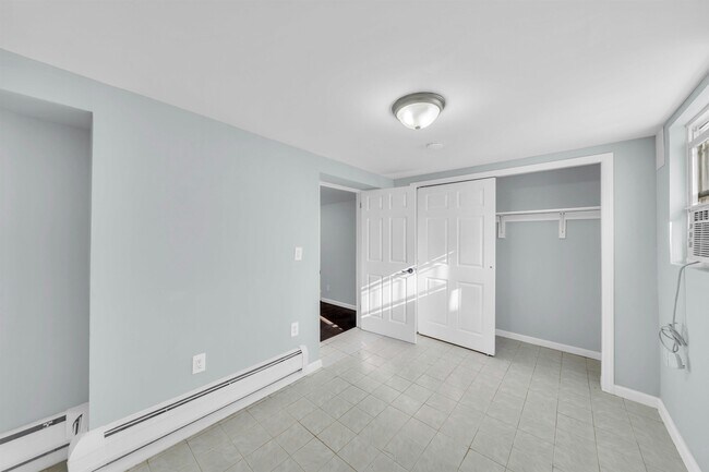 Building Photo - 217 50th St