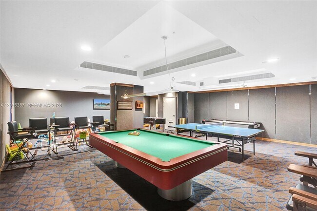 Building Photo - 19667 Turnberry Way