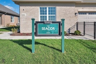 Building Photo - 8022 Bradley Dr