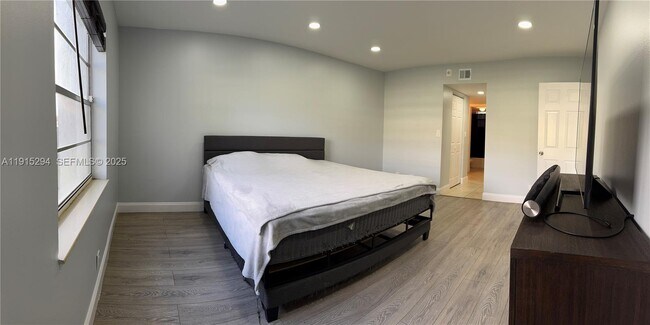 Building Photo - 7561 NW 16th St