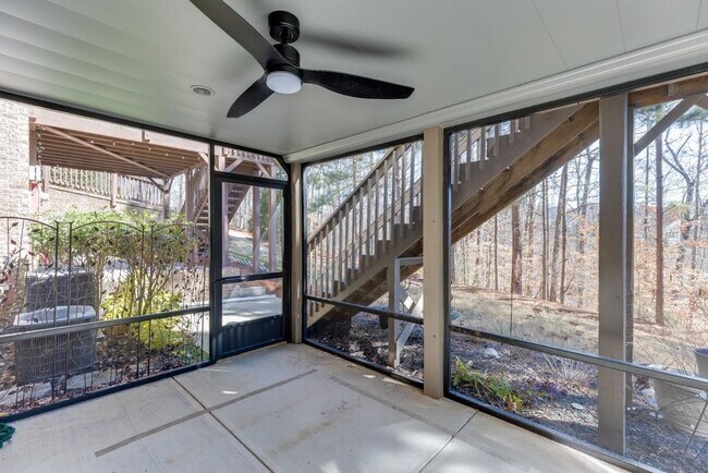 Building Photo - 6925 Fellowship Ln