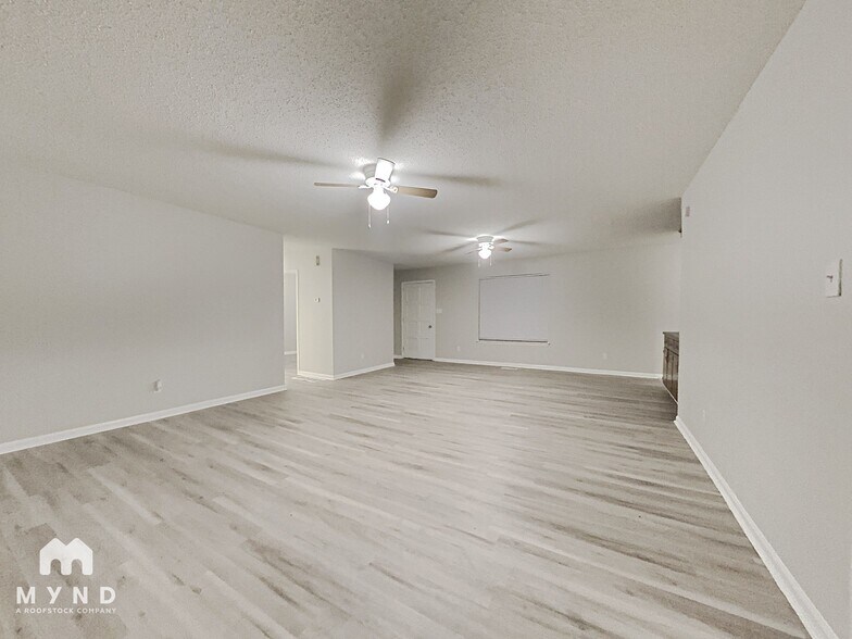 Building Photo - 1109 4th Way