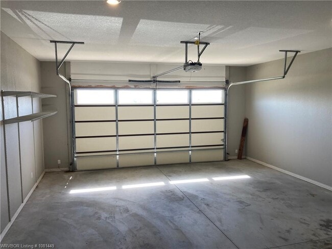 Building Photo - 8000 Jepsen Dr