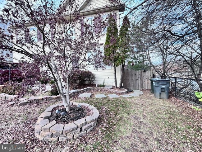 Building Photo - 2847 Linden Knoll Ct