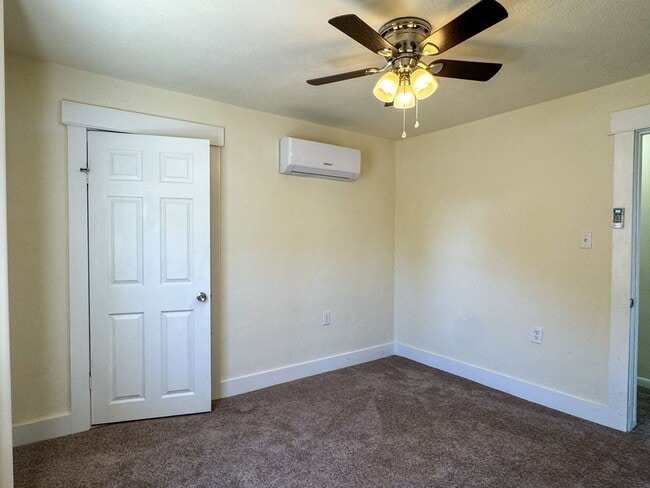 Building Photo - 1014 Hamilton Ave