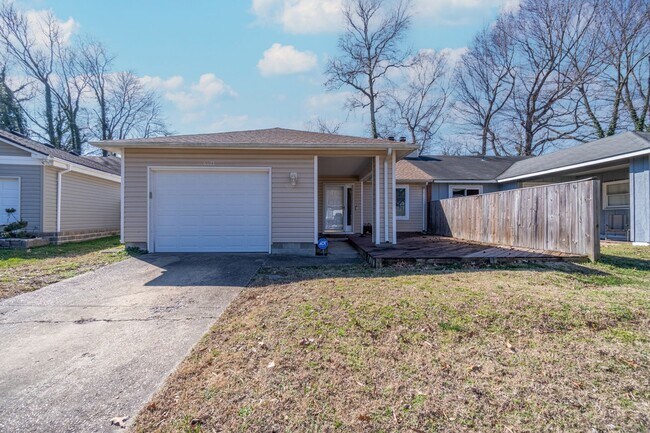 Building Photo - 4421 Smokey Lake Dr