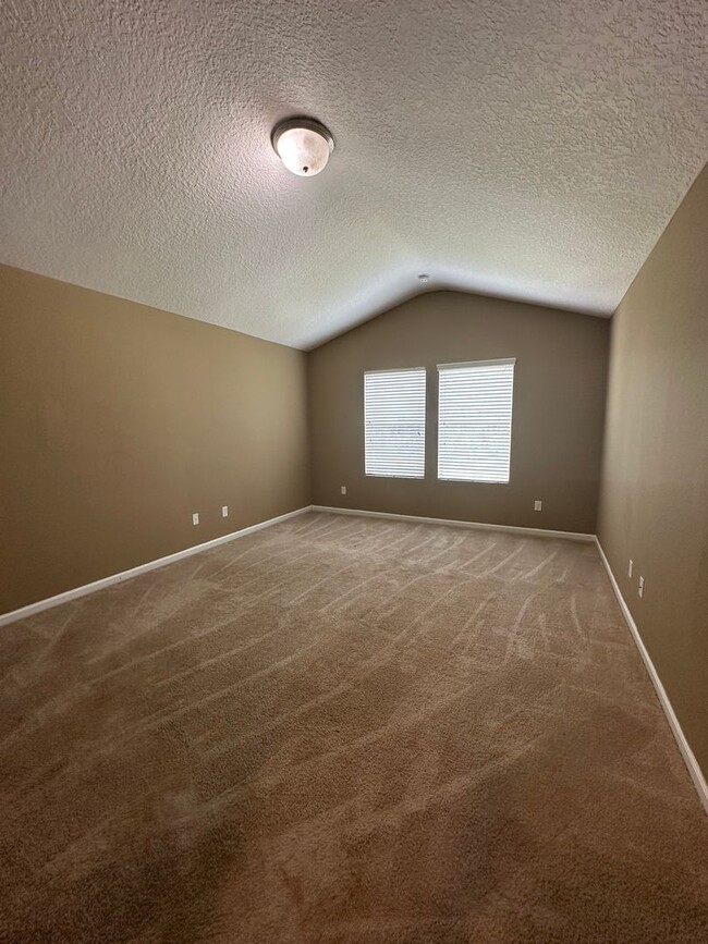 Building Photo - Oceanway Beauty, WOW Amenities, 4 Bedroom ...