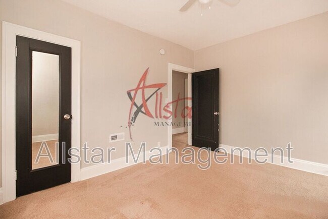 Building Photo - 1550 Glenmont Rd