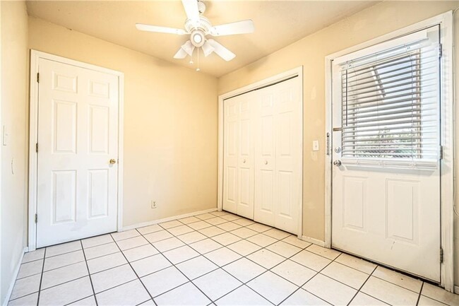 Building Photo - 1506 W Janda Dr